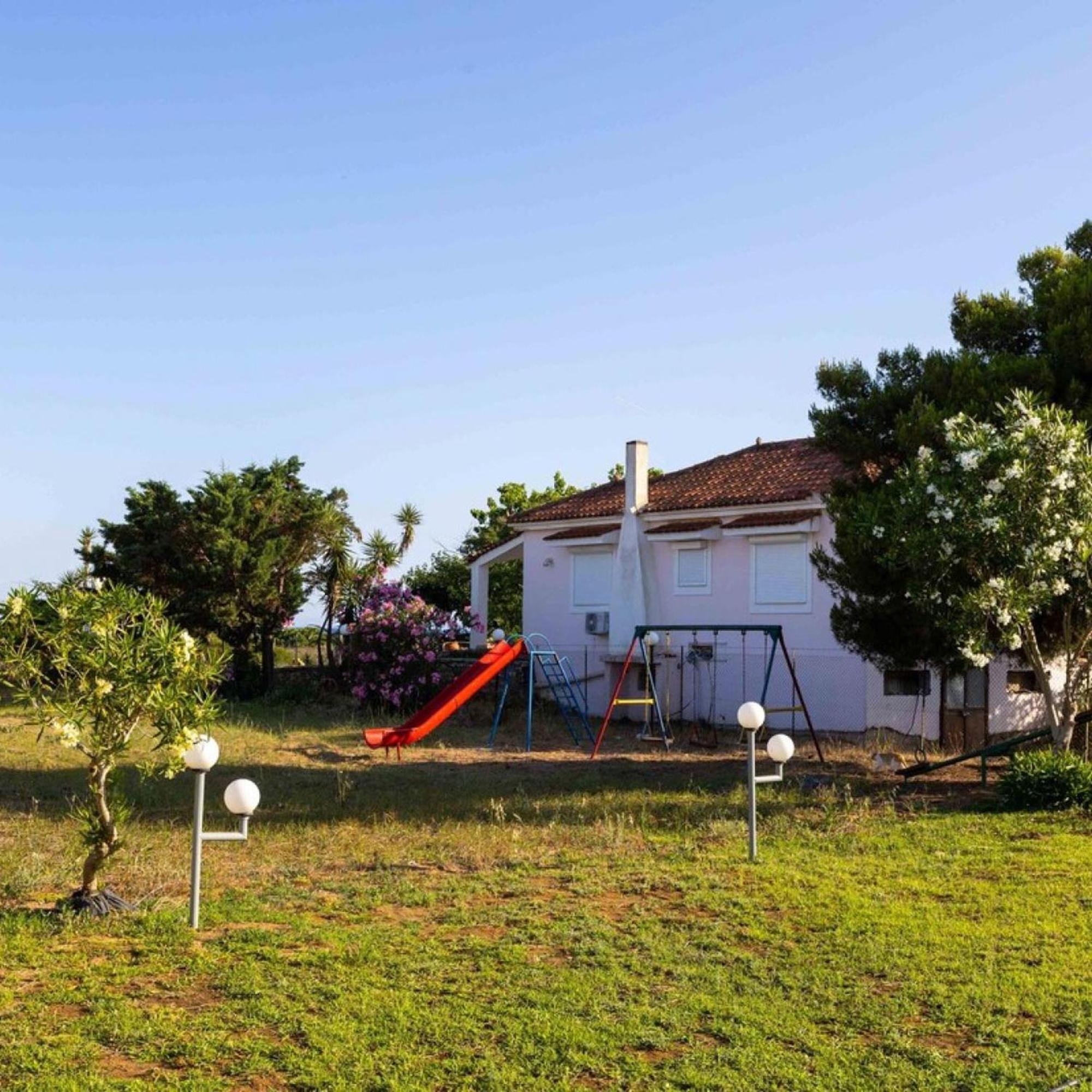 Villa Seaside Retreat For Families And Pets Messíni Exterior foto